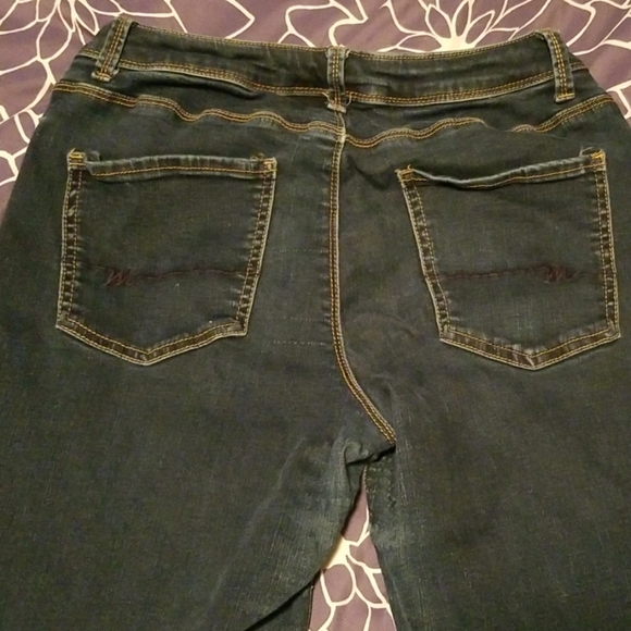 Maurices curvy jeans - Picture 3 of 4